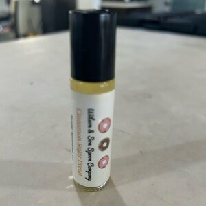 Cinnamon Sugar Donut roll on fragrance oil moisturizer perfume vanilla travel